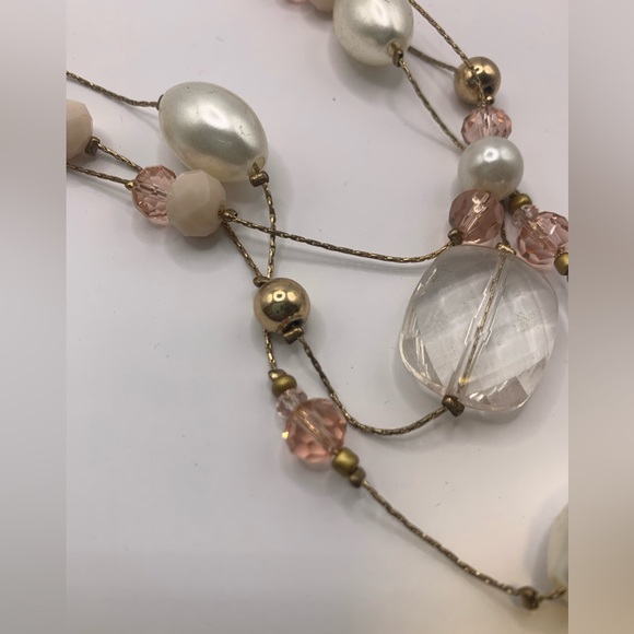 Vintage Gold Necklace with Pink White Clear beads 3 Strand Lobster Claw Closure - Picture 5 of 5
